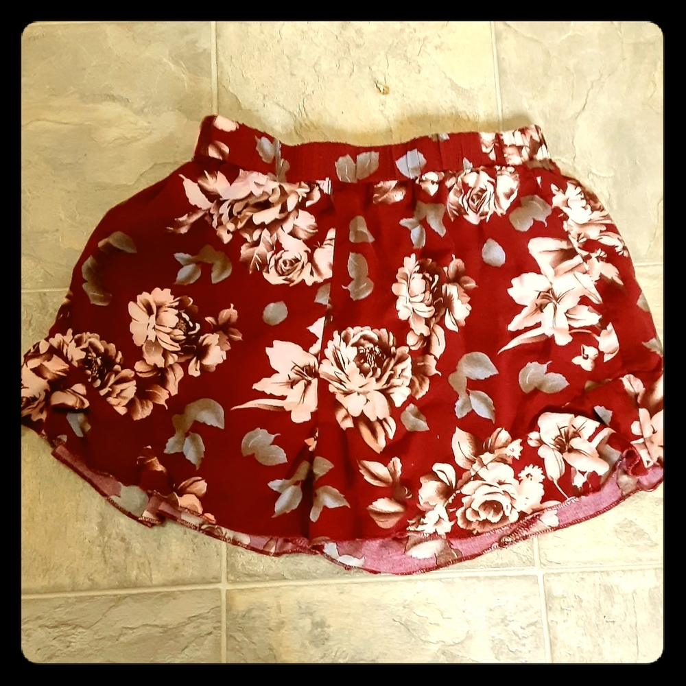 Flowy floral shorts